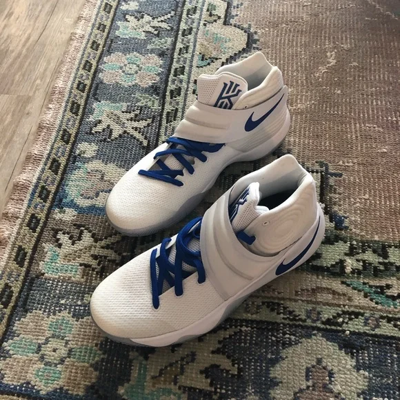 Nike | Shoes | Nwob Nike Id Kyrie Basketball Shoes | Poshmark display picture 3